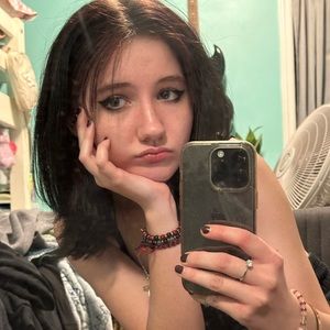 Meet your Posher, Hailey